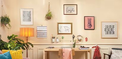 使用無痕掛鈎展示相框和藝術品